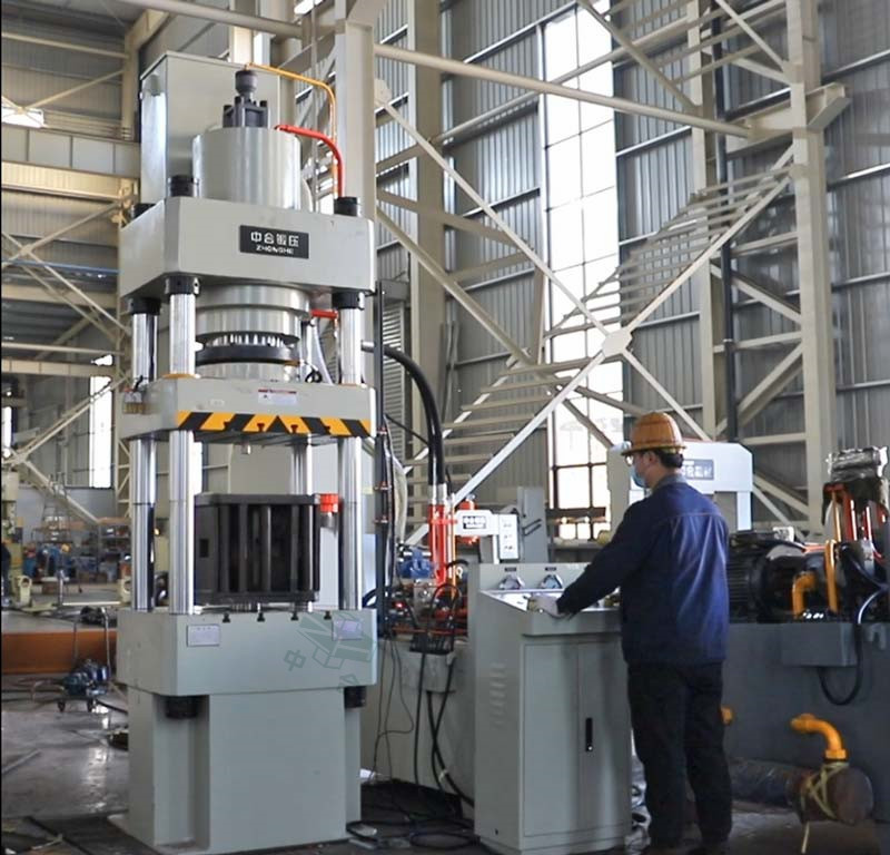 315噸四柱液壓機(jī) 315噸四柱液壓機(jī)