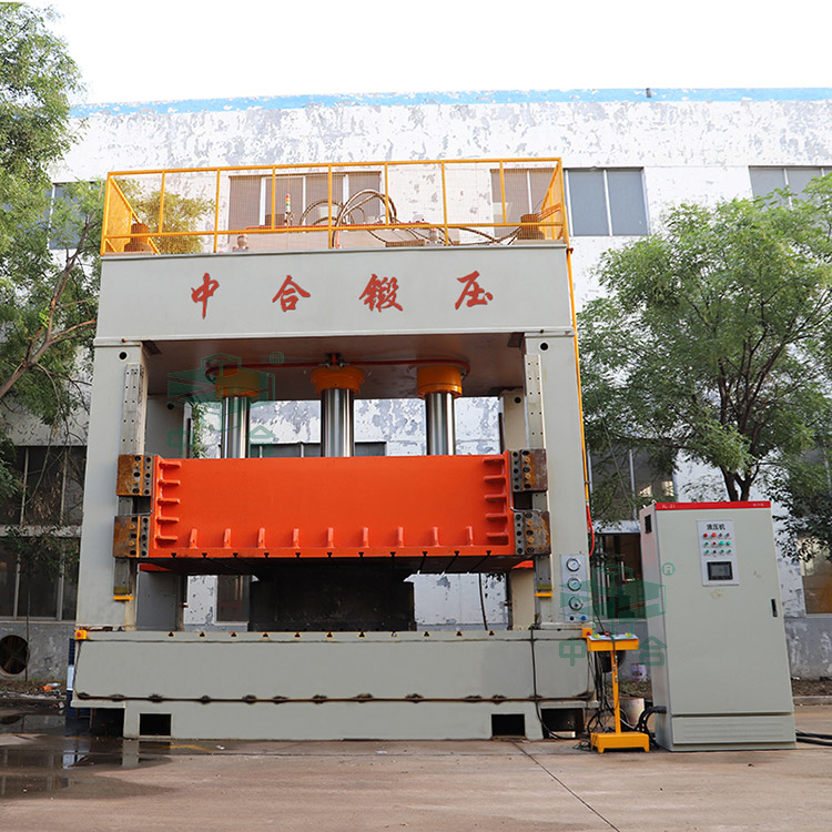 800噸框架式液壓機(jī) 800噸框架式液壓機(jī)